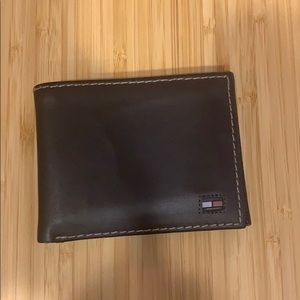 Tommy Hilfiger Brown Leather Wallet